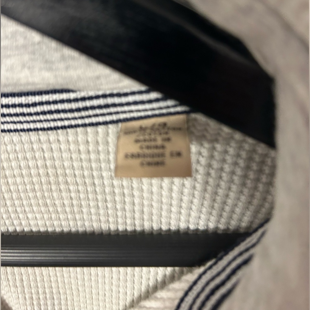 Tommy Bahamas pullover